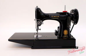 Singer Featherweight 221 Sewing Machine, AM693***
