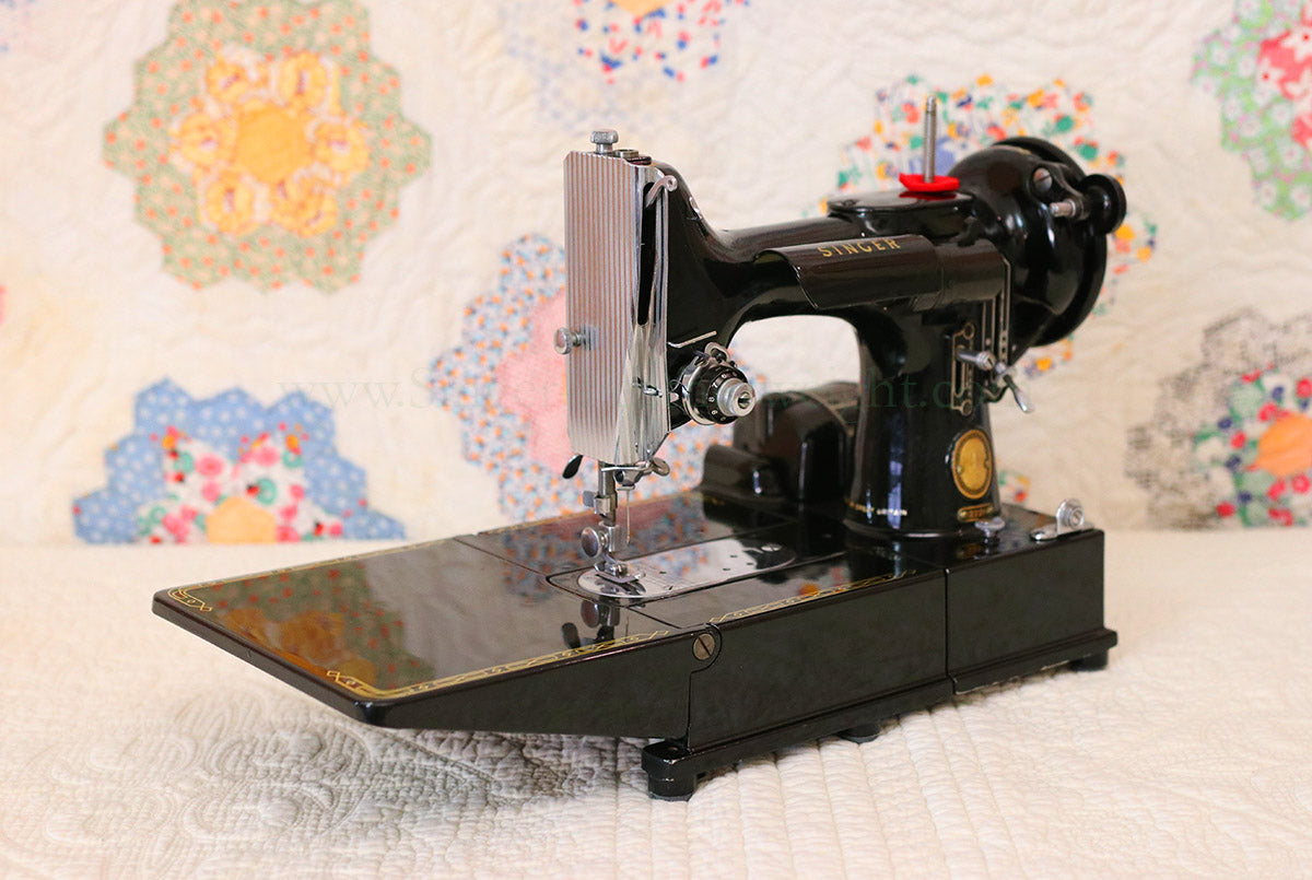 Singer Featherweight 222K Sewing Machine EM6011**