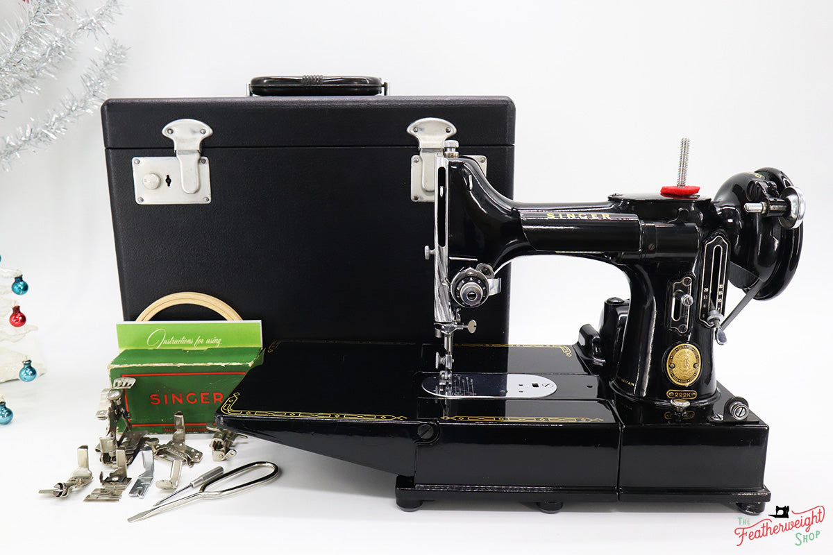 Singer Featherweight 222K Sewing Machine EK328***