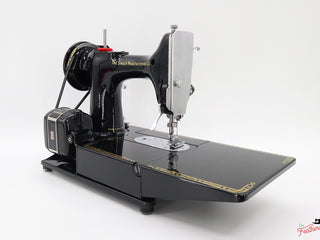 Load image into Gallery viewer, Singer Featherweight 222K Sewing Machine EK328***
