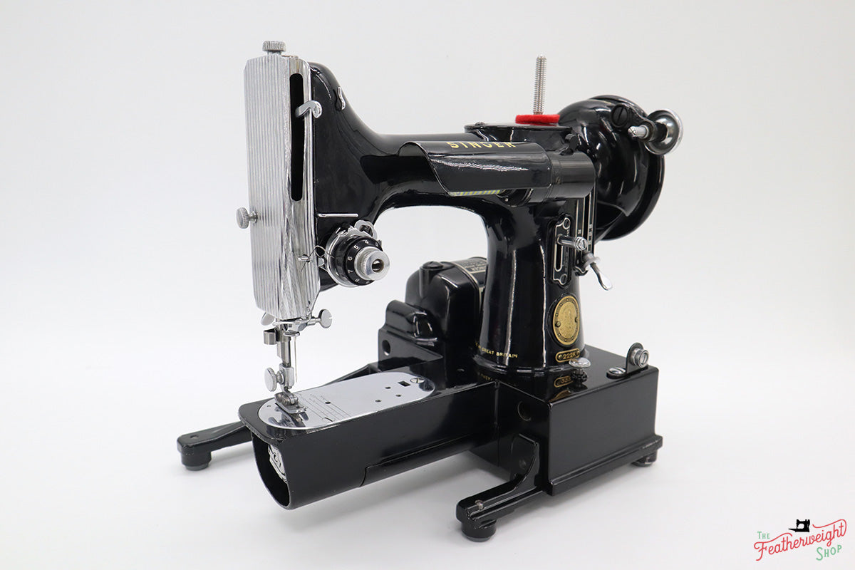 Singer Featherweight 222K Sewing Machine EK328***