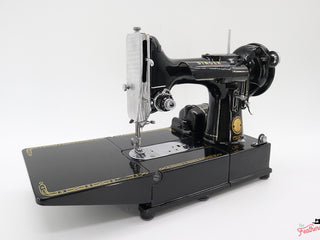 Load image into Gallery viewer, Singer Featherweight 222K Sewing Machine EL17684*