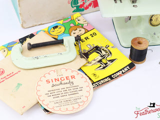 Load image into Gallery viewer, Singer Sewhandy Model 20 - Mellow Mint - RARE, Complete Set