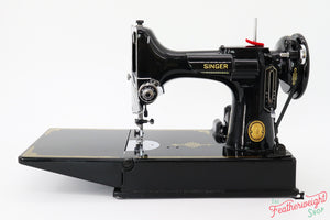 Singer Featherweight 221 Sewing Machine, AL165***