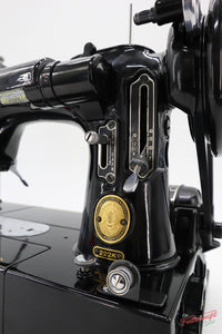 Singer Featherweight 222K Sewing Machine EL17684*