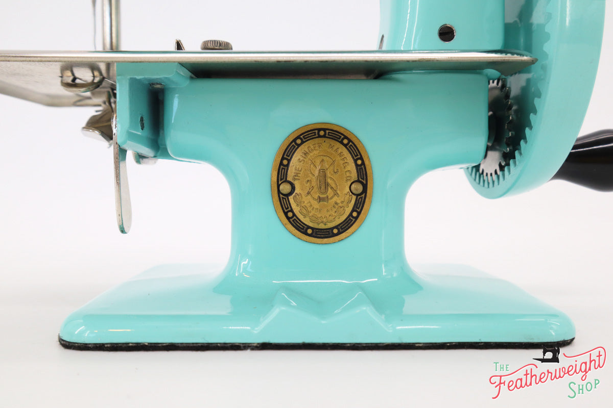 Singer Sewhandy Model 20 - Fully Restored in Tiffany Blue