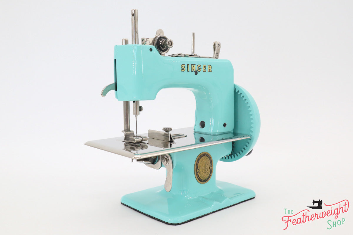 Singer Sewhandy Model 20 - Fully Restored in Tiffany Blue