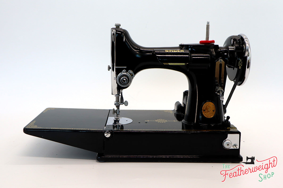Singer Featherweight 221 Sewing machine, 