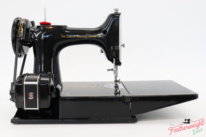 Singer Featherweight 221 Sewing Machine, AM688***