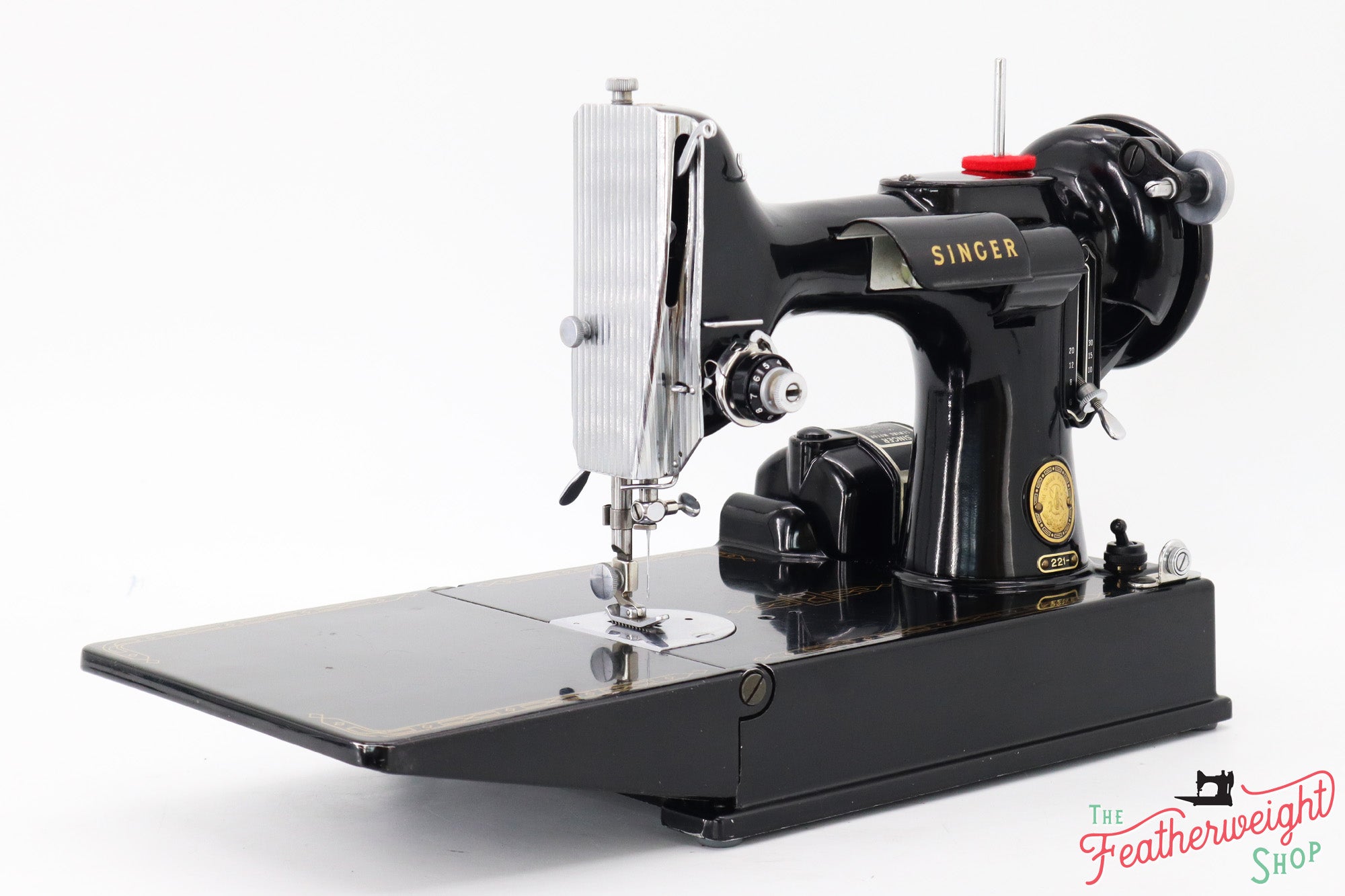 Singer Featherweight 221 Sewing Machine, AM386***