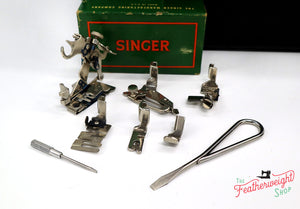 Singer Featherweight 221 Sewing Machine, AE220***