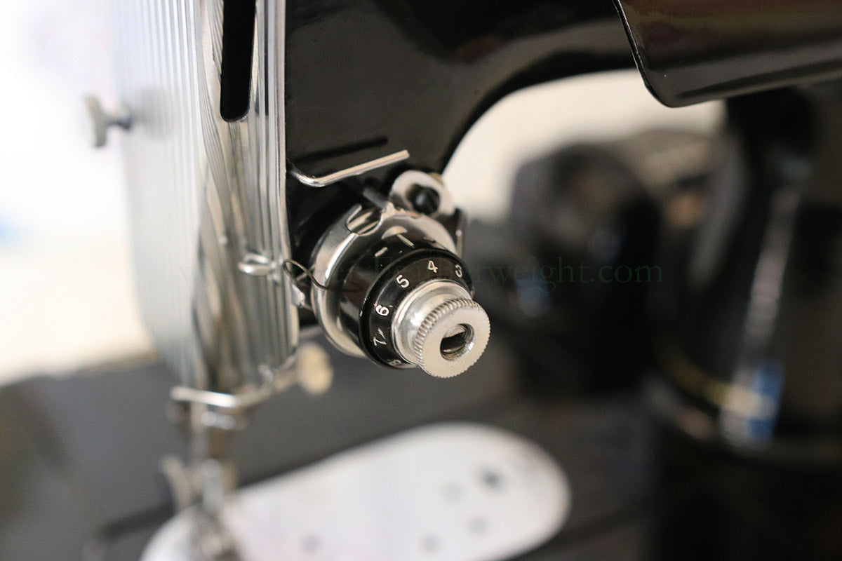 Singer Featherweight 222K Sewing Machine EK324***