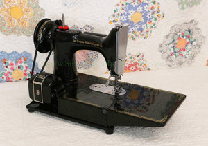 Singer Featherweight 222K Sewing Machine EK629***