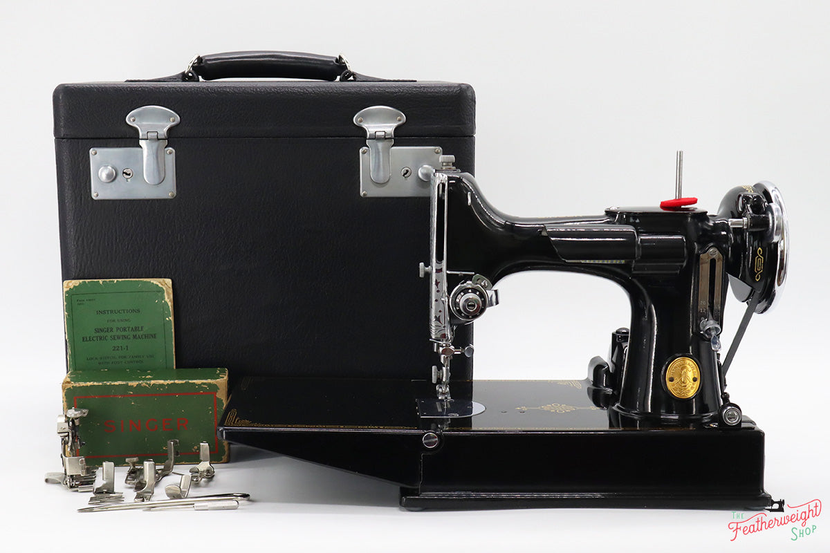 Singer Featherweight 221 Sewing Machine For Sale – The Singer 