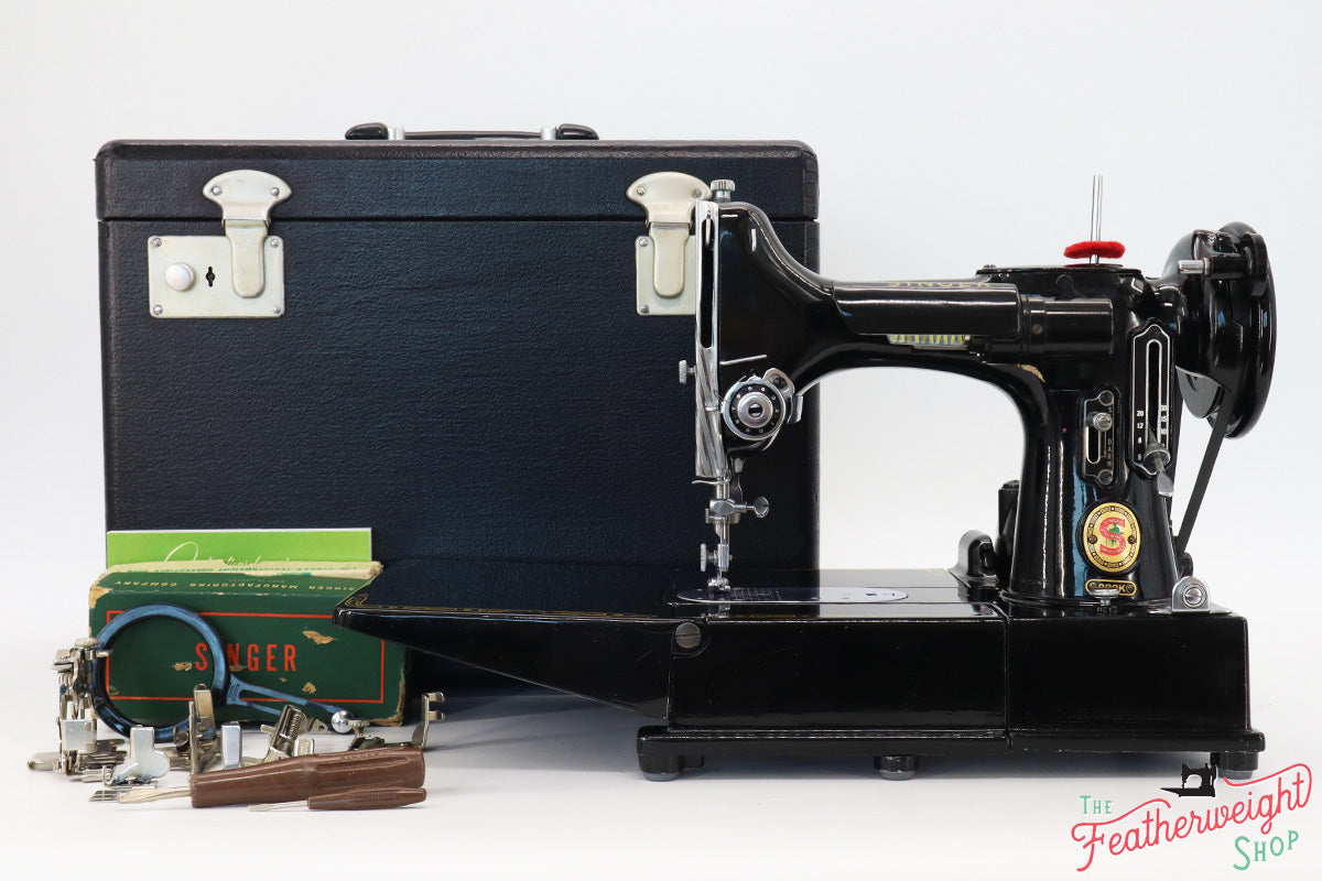 Singer Featherweight 222K Red 'S' Sewing Machine, ER317***