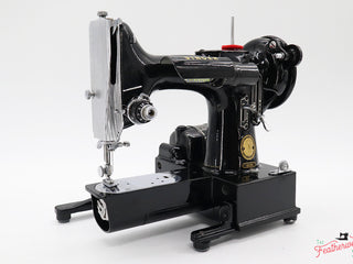 Load image into Gallery viewer, Singer Featherweight 222K Sewing Machine EM9577**