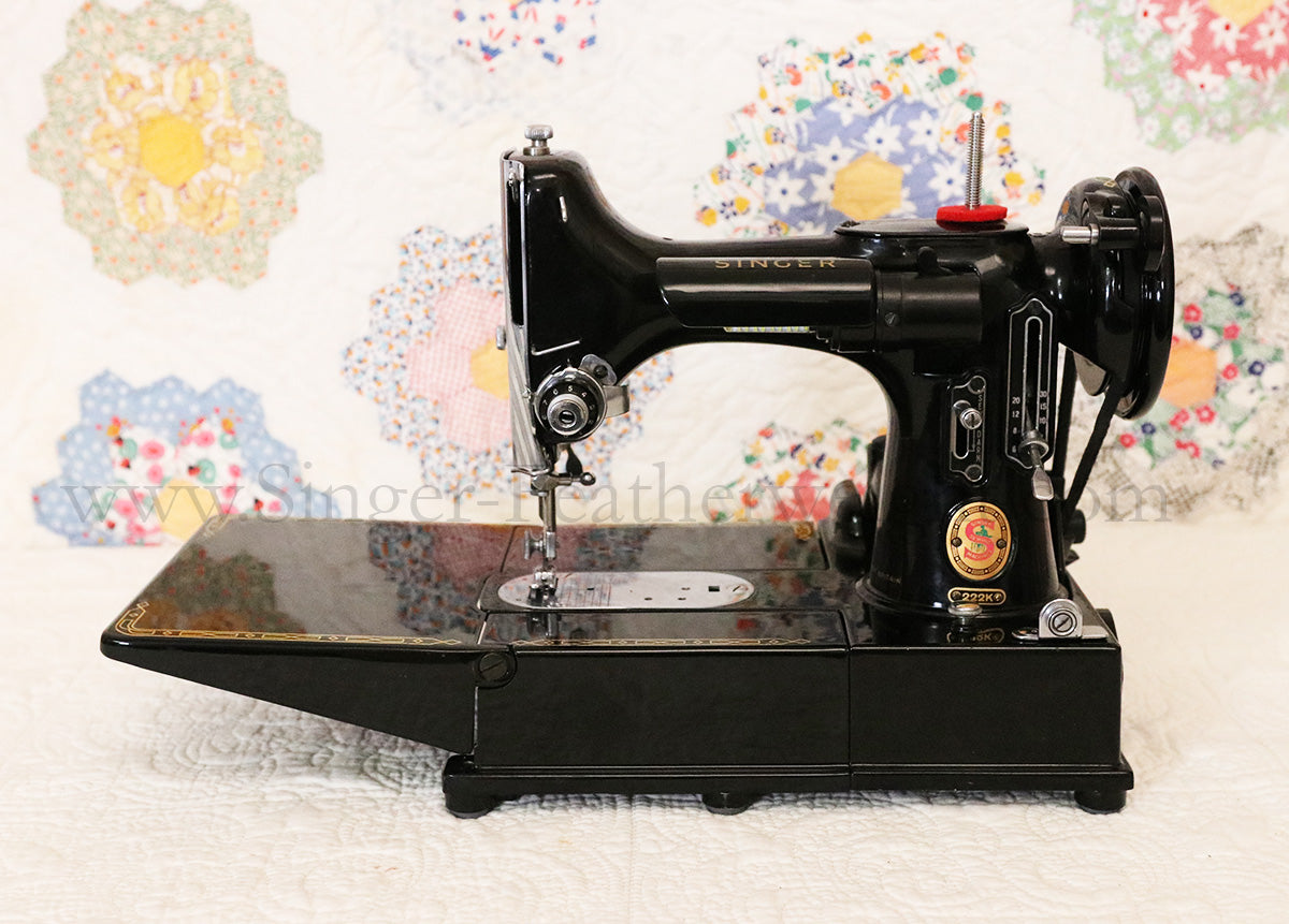 Singer Featherweight 222K Sewing Machine, RED "S" ER0230**