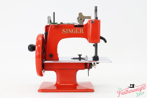 Singer Sewhandy Model 20 - Original Poppy Red - RARE
