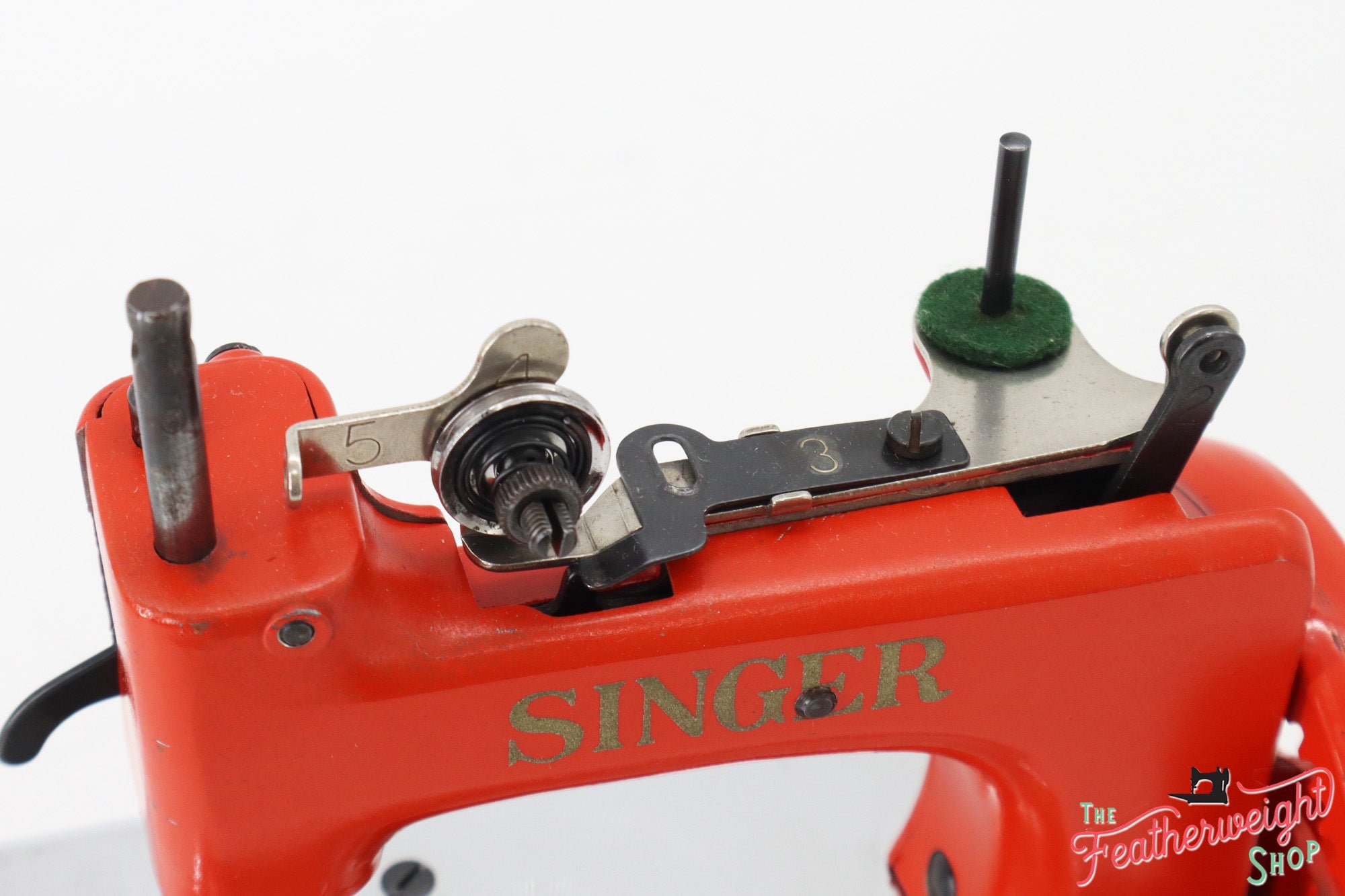 Singer Sewhandy Model 20 - Original Poppy Red - RARE