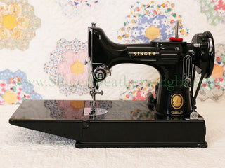 Load image into Gallery viewer, Singer Featherweight 221 Sewing Machine, AM186***
