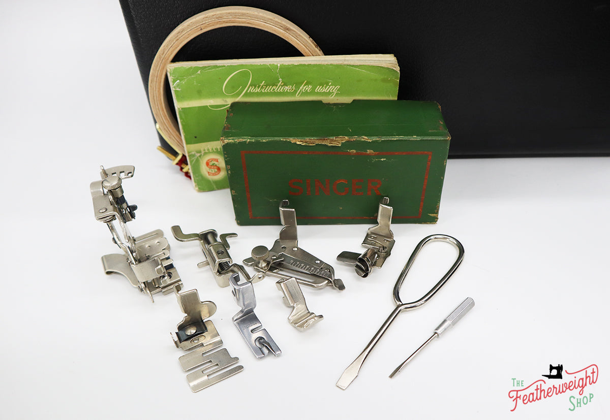 Singer Featherweight 222K Sewing Machine EM238***