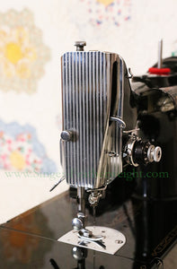 Singer Featherweight 221 Sewing Machine, AM186***