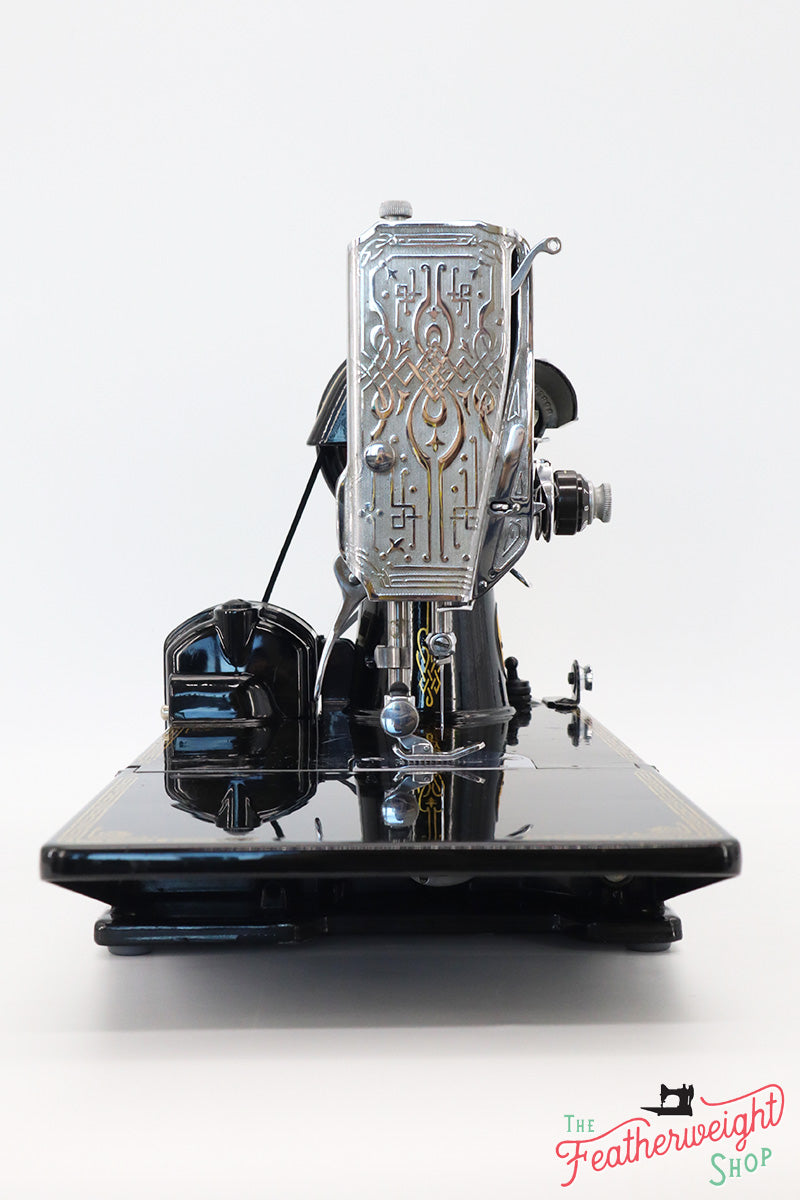 Singer Featherweight 221 Sewing Machine, AF934***