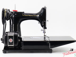 Load image into Gallery viewer, Singer Featherweight 222K Sewing Machine - EJ9103** - 1954