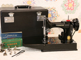 Load image into Gallery viewer, Singer Featherweight 221 Sewing Machine, AM150***