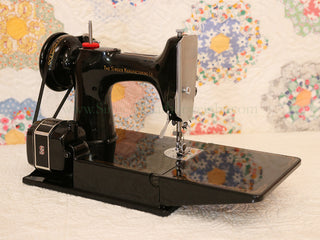 Load image into Gallery viewer, Singer Featherweight 221 Sewing Machine, AM150***