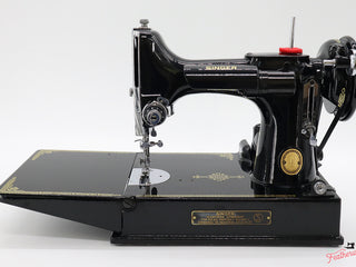 Load image into Gallery viewer, Singer Featherweight Swedish 221K Sewing Machine, EG704***