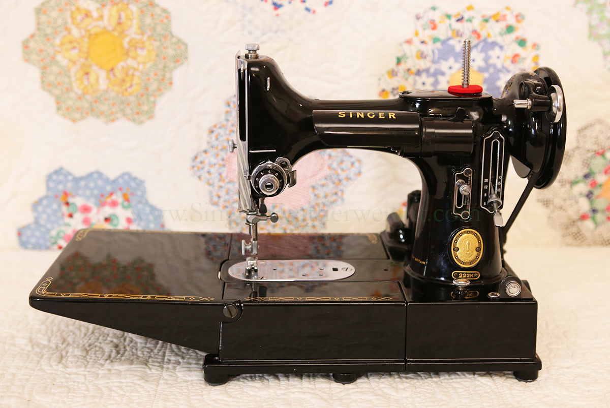 Singer Featherweight 222K Sewing Machine EK329***