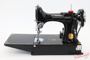 Singer Featherweight 221 Sewing machine, 1935 AD881***