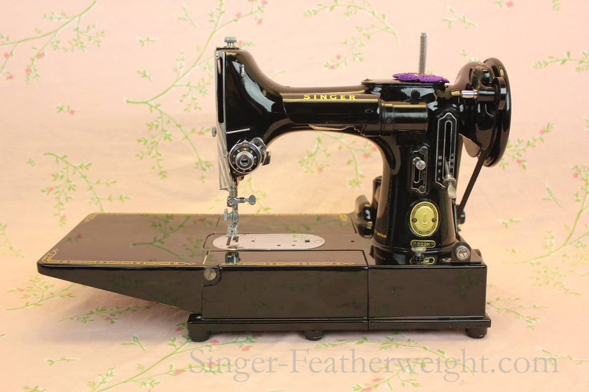 Singer Featherweight 222K Sewing Machine