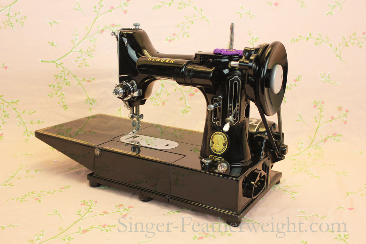 Singer Featherweight 222K Sewing Machine