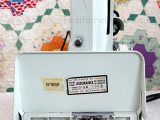Load image into Gallery viewer, Singer Featherweight 221K Sewing Machine, WHITE EV957***