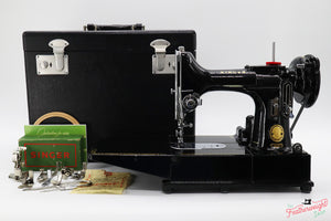 Singer Featherweight 222K Sewing Machine EJ9107**