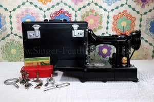 Singer Featherweight 222K Sewing Machine, RED "S" EP5428**