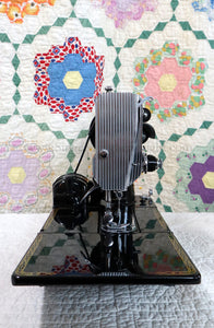 Singer Featherweight 222K Sewing Machine, RED "S" EP5428**