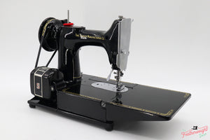 Singer Featherweight 222K Sewing Machine EJ9107**