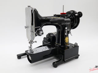 Load image into Gallery viewer, Singer Featherweight 222K Sewing Machine EJ9107**