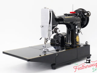 Load image into Gallery viewer, Singer Featherweight 222K Sewing Machine - EJ2685** - 1953