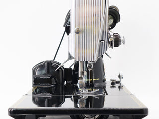 Load image into Gallery viewer, Singer Featherweight 222K Sewing Machine - EJ2685** - 1953