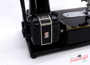 Singer Featherweight 222K Sewing Machine EM9612**
