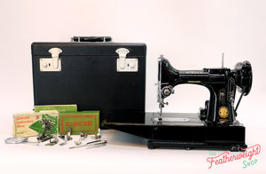 Singer Featherweight 222K Sewing Machine EM9612**