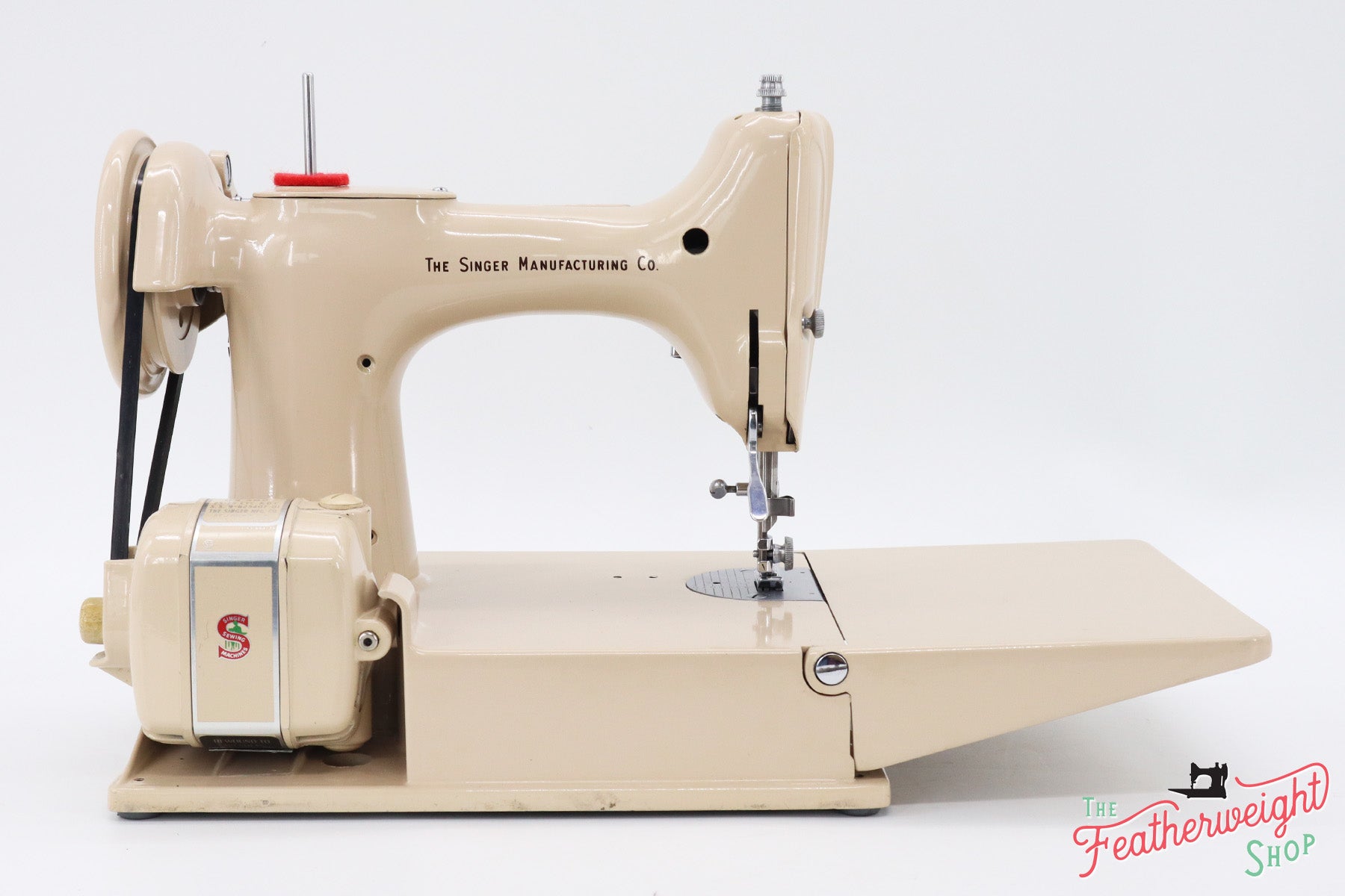 Singer Featherweight 221 Sewing Machine, TAN JE1579**