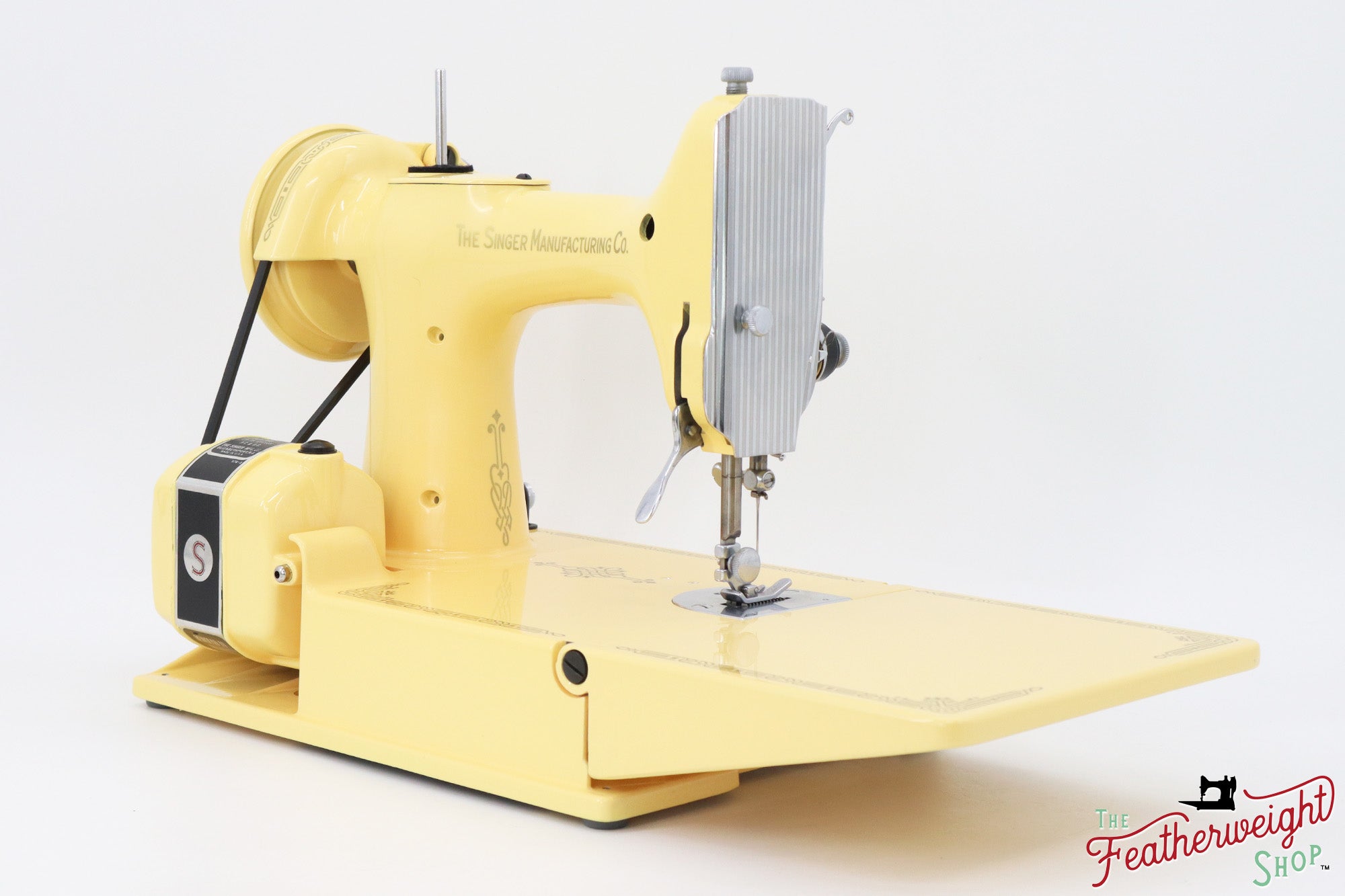 Singer Featherweight 221, AH6642** - Fully Restored in Happy Yellow