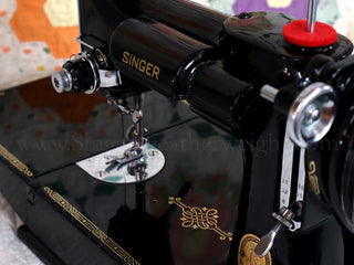 Load image into Gallery viewer, Singer Featherweight 221K Sewing Machine, EH378***