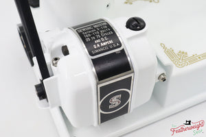 Singer Featherweight 221 AE303*** - Fully Restored in Cloud