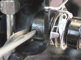 Load image into Gallery viewer, Maintenance Screwdriver for the Singer Featherweight 221 &amp; 222